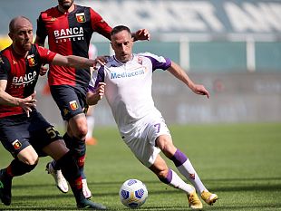 viola-ribery-espulso-si-scusa-con-i-compagni