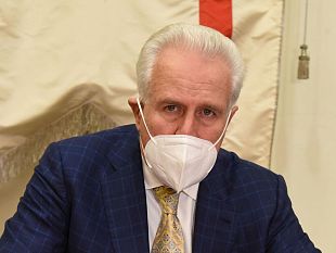 giani-a-prato-nascera-il-centro-covid-per-litalia-centrale