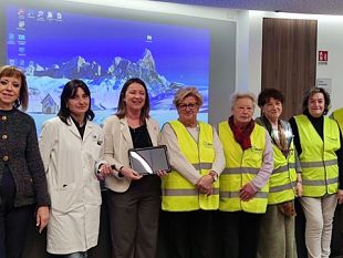 un-ecografo-palmare-da-auser-di-rignano-allhospice-san-felice-a-ema