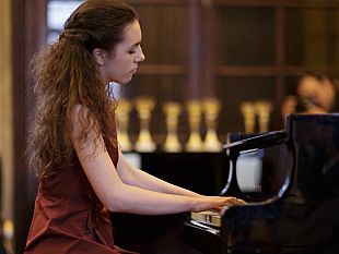 pianoforte-due-interessanti-artiste-della-nuova-generazione