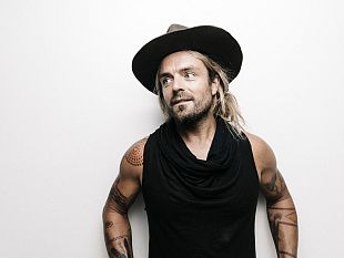xavier-rudd-allestate-fiesolana