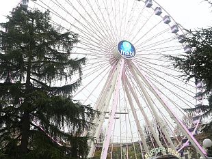 la-ruota-panoramica-ha-iniziato-a-girare