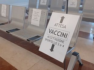 vaccino-anti-covid-sospesa-la-modifica-di-prenotazione