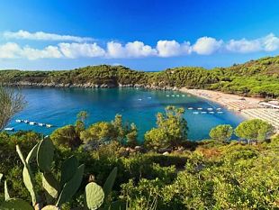 turista-disperso-in-mare-ritrovato-senza-vita-sulla-costa-rocciosa-allelba