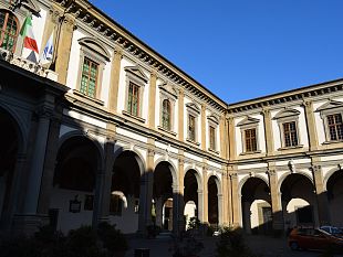 parcheggi-dellospedale-di-santa-maria-nuova-sosta-selvaggia