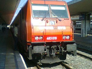 b106141855-arenaways-il-nuovo-treno-da-torino-a-livorno
