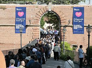 b005021747-si-chiude-stasera-la-74^-edizione-della-mostra-internazionale-dell-artigianato