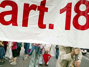 b203271859-articolo-18-il-me-ne-frego-di-matteo-renzi