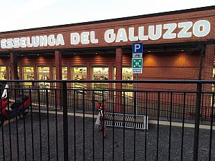 firenze-supermarket-esselunga-chiusi-oggi-pomeriggio