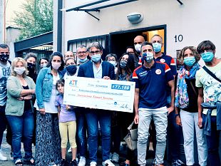 raccolti-oltre-77000-euro-con-la-nuotata-da-porto-a-porto-per-latt