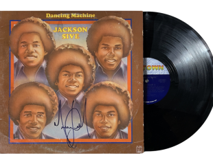 autografi-di-maradona-michael-jackson-e-toto-allasta-per-il-meyer