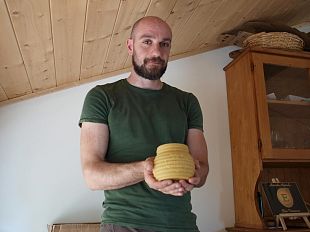 arriva-dalla-toscana-il-miele-in-culla