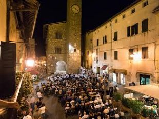 montalcino-tra-vino-e-piatti-tipici-sfida-allultima-forchettata
