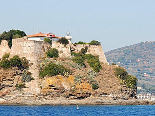 fari-dellisola-delba-un-vero-patrimonio-culturale