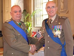 b201161330-comando-militare-esercito-toscana-cambio-al-vertice-cerimonia-a-firenze