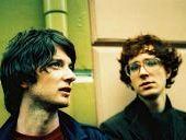 a410281832-i-kings-of-convenience-nella-classifica-italiana-dei-singoli-e-degli-album-dal-giorno-di-uscita-del-loro-secondo-disco-i-riot-on-an-empty-street-i