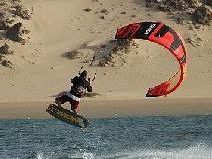 a910011342-kitesurf-a-bilancino-nel-week-end