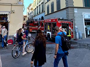 via-panicale-incendio-allalba-ce-un-ferito