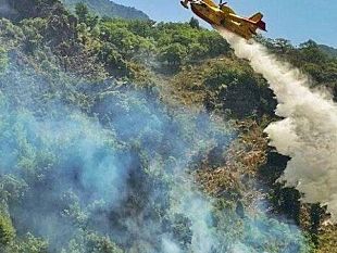 aggiornamento-dei-due-incendi-a-colonnata-e-a-piandisco