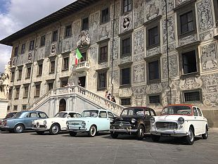 iak-si-gira-lamica-geniale-a-pisa