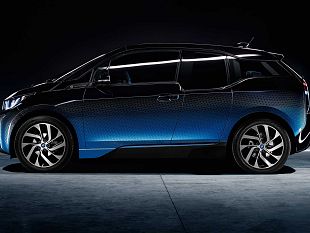 una-bmw-i3-al-comune-di-firenze