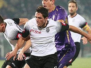 la-fiorentina-travolge-il-cesena-per-quattro-a-uno
