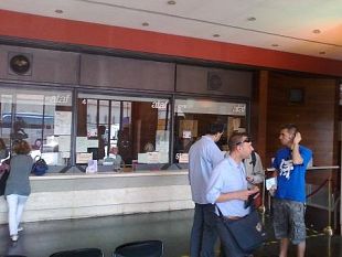 b109271659-ataf-sala-clienti-rimodernata-a-costo-zero-dipendenti-e-i-bagni