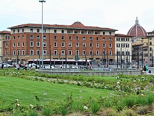 droga-alla-stazione-di-santa-maria-novella-i-cani-fiutano-hashish-e-marijuana