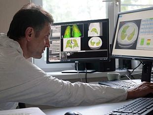 positivi-covid-a-casa-in-contatto-costante-coi-medici