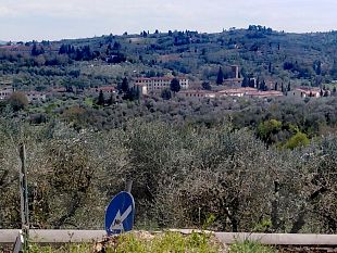 cade-nella-botola-lasciata-aperta-dai-ladri-ferita-signora