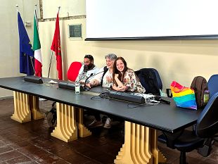 livorno-murale-queer-al-parco-dellodeon-ricoperto-di-vernice-bianca