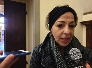 dubbi-sulla-consigliera-comunale-assunta-in-comune