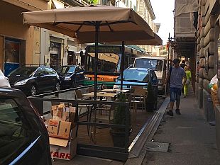 dehor-e-ombrelloni-per-bar-e-ristoranti-firenze-cambia-ancora