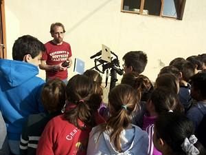 eclissi-di-sole-osservarla-oppure-chiudersi-dentro-la-scuola