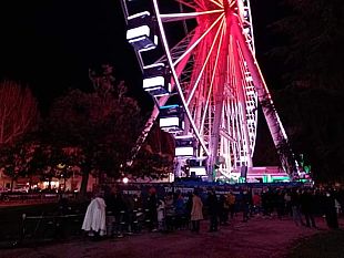ruota-panoramica-e-pista-di-ghiaccio-info-e-prezzi
