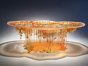 luniverso-trasparente-di-daniela-forti-le-sue-meduse-in-vetro-fusione