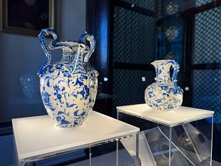 due-vasi-di-porcellana-medicea-donati-al-museo-di-san-marco