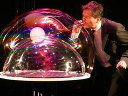 a702052331-teatro-di-rifredi-pep-bou-il-mago-delle-bolle-di-sapone-dall-8-al10-febbraio-ore-2100