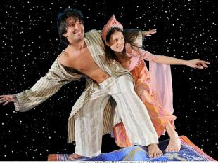 b010281800-aladin-il-musical-dei-pooh
