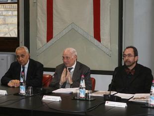 b011301521-seduta-solenne-la-lectio-magistralis-di-luigi-lotti