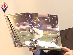 b109301248-fiorentina-e-save-the-children-presentato-l-album-di-figurine