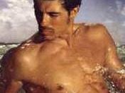 b003221510-l-umanita-alla-deriva-raccontata-da-alessandro-gassman