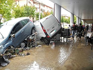 b307291552-alluvione-rossi-firma-con-5-mesi-di-anticipo-l-ordinanza-per-i-fondi
