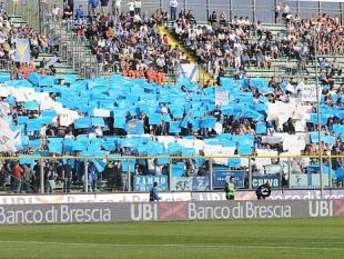 b402191440-daspo-per-i-tifosi-bresciani-armati-di-manganello-e-tubo