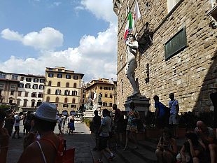 controlli-di-vicinato-installata-la-segnaletica-in-via-bolognese