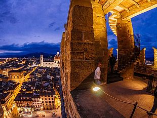 san-valentino-sulla-torre-di-arnolfo-a-palazzo-vecchio