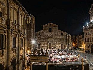 gli-spettacoli-di-piazza-disturbano-la-quiete-dei-villeggianti