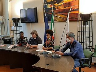 presentato-il-libro-di-don-massimo-biancalani