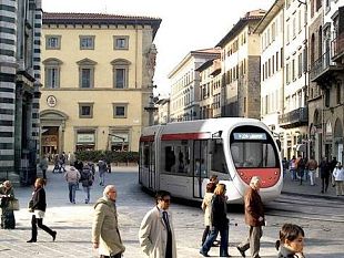 tramvia-al-duomo-firenze-sotto-e-sopra-o-itinerario-alternativo