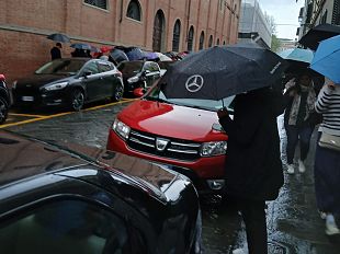 ufficio-passaporti-non-ce-pieta-neanche-a-pasqua